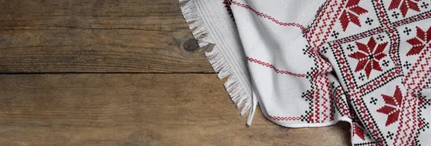 Comment choisir les meilleures nappes brodées pour votre table ?