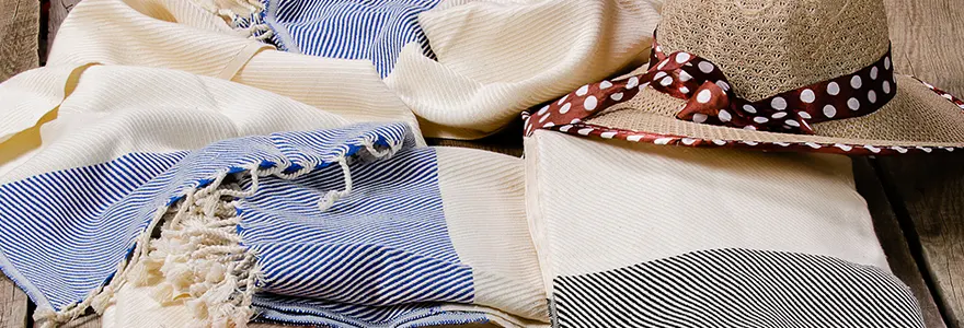La fouta XXL : un accessoire incontournable pour la plage et votre salle de bain